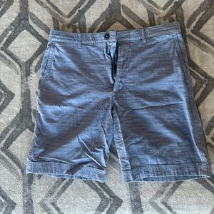 Roundtree & Yorke Men’s 8" Inseam Shorts - Size 34 - Blue Heather - EUC